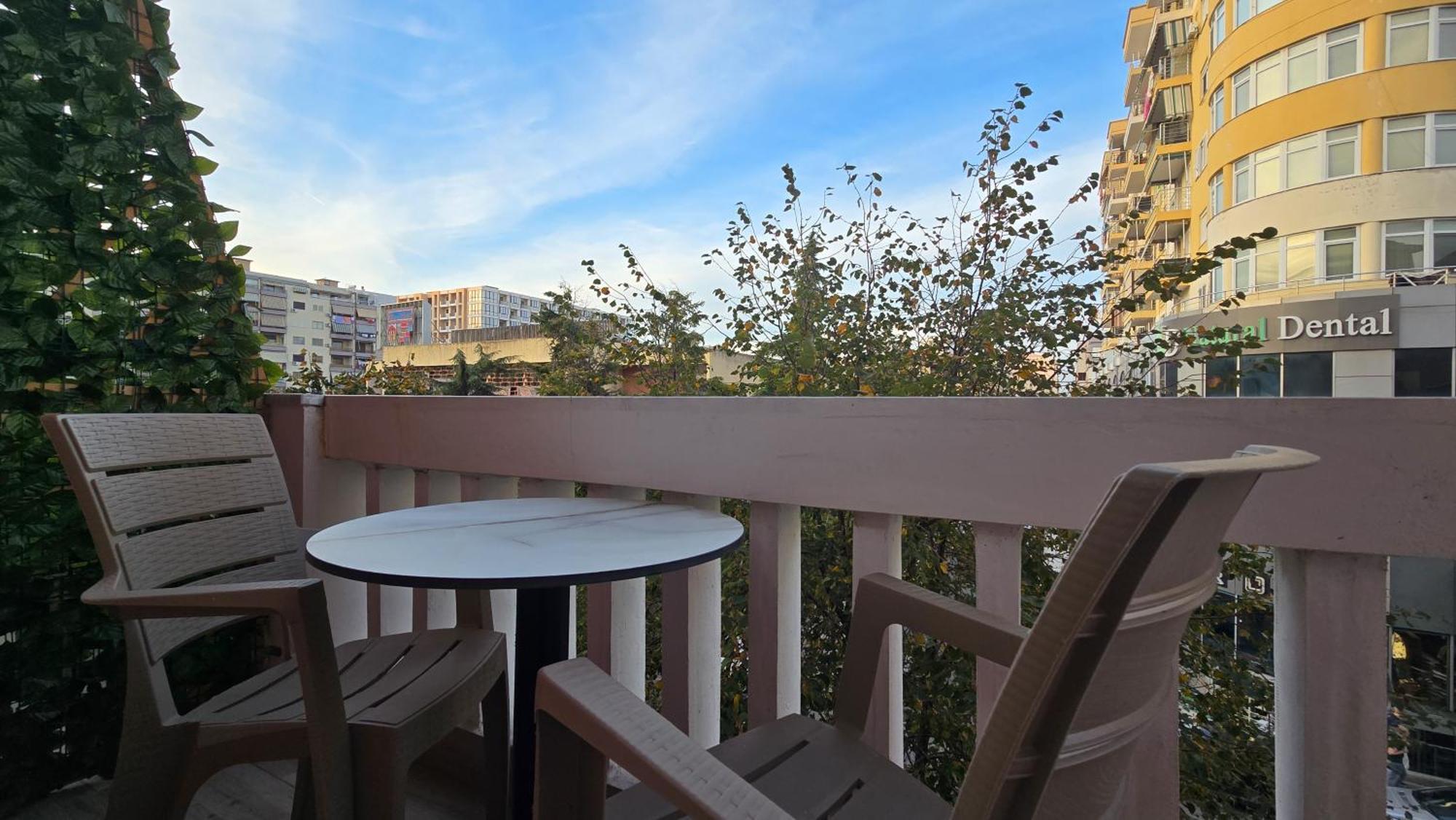 City Center Rooms And Apartments Durres Exterior photo