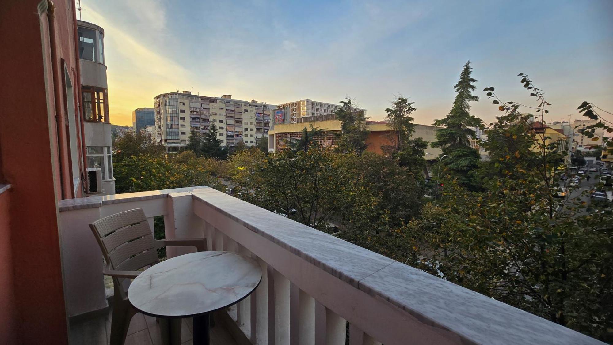 City Center Rooms And Apartments Durres Exterior photo