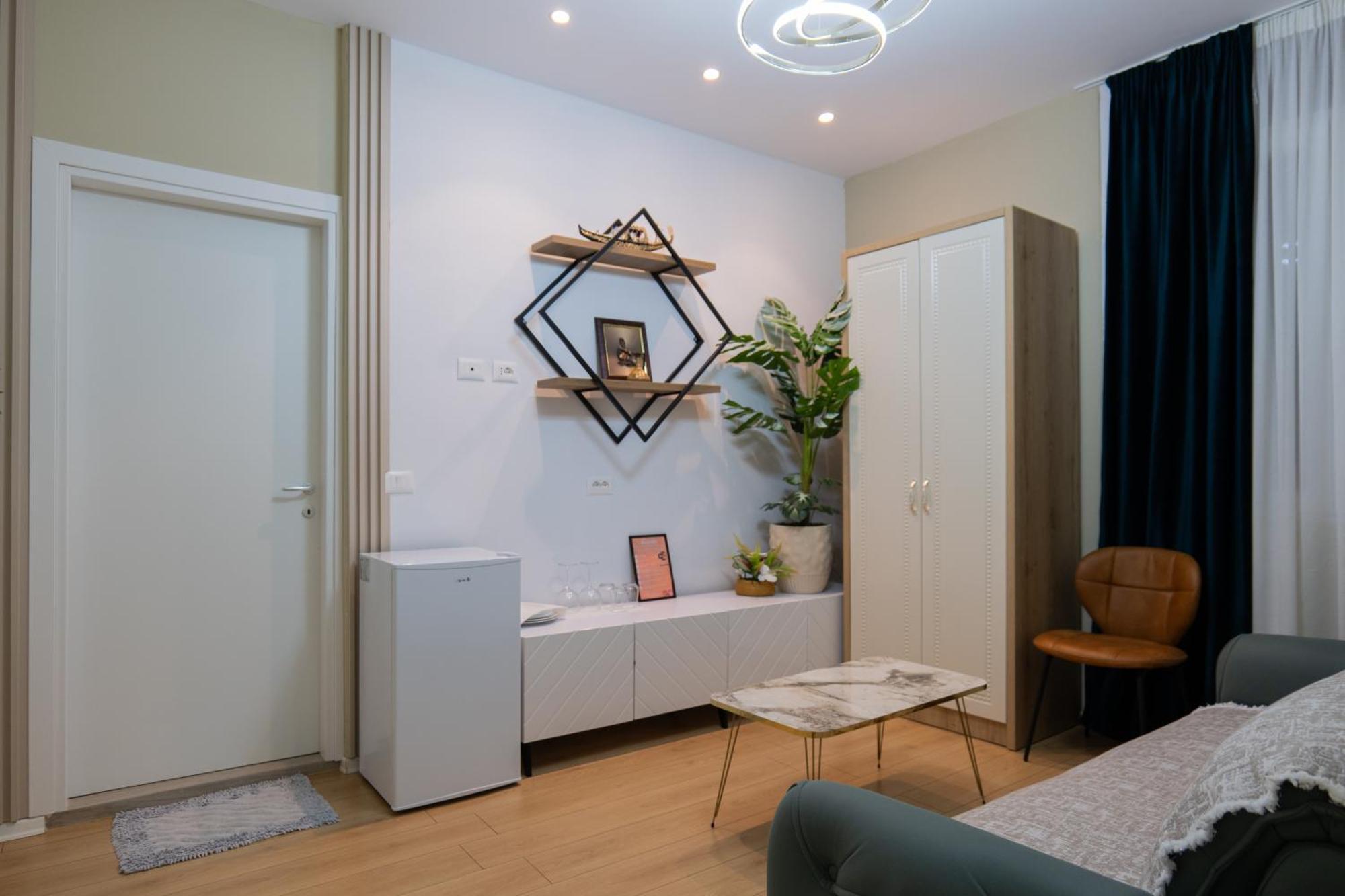 City Center Rooms And Apartments Durres Exterior photo