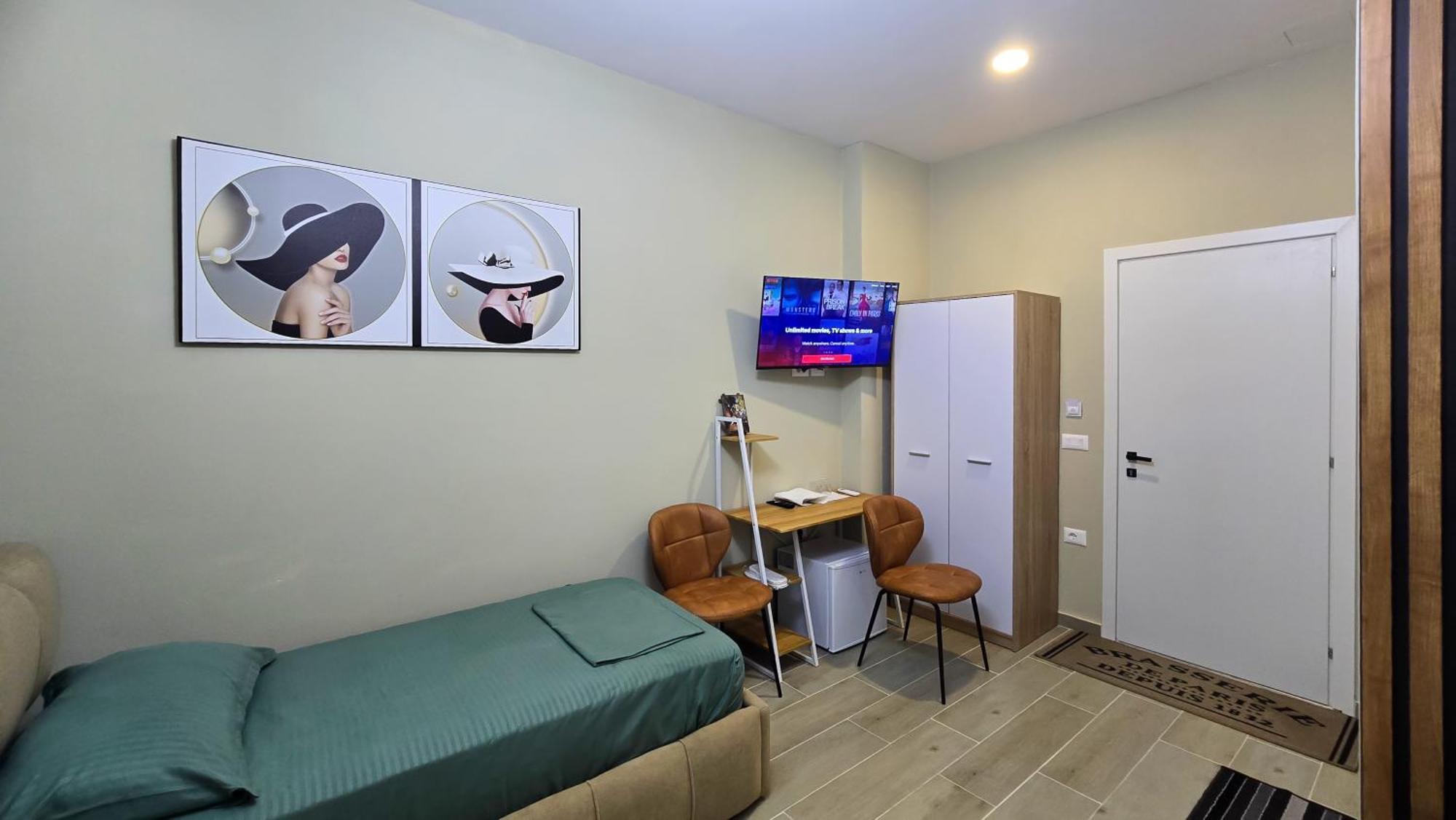 City Center Rooms And Apartments Durres Exterior photo